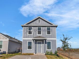 635 Whoopers Loop, Uhland, TX 78640