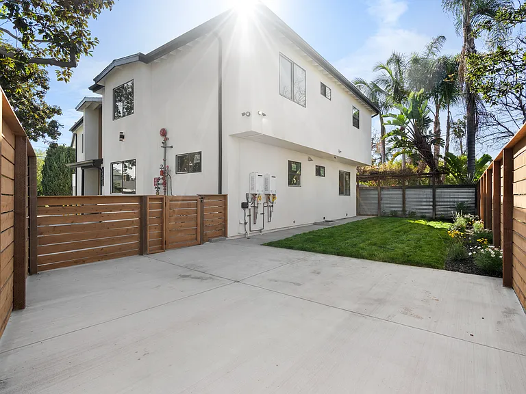 3301 S Beverly Dr #4 — Photo 11