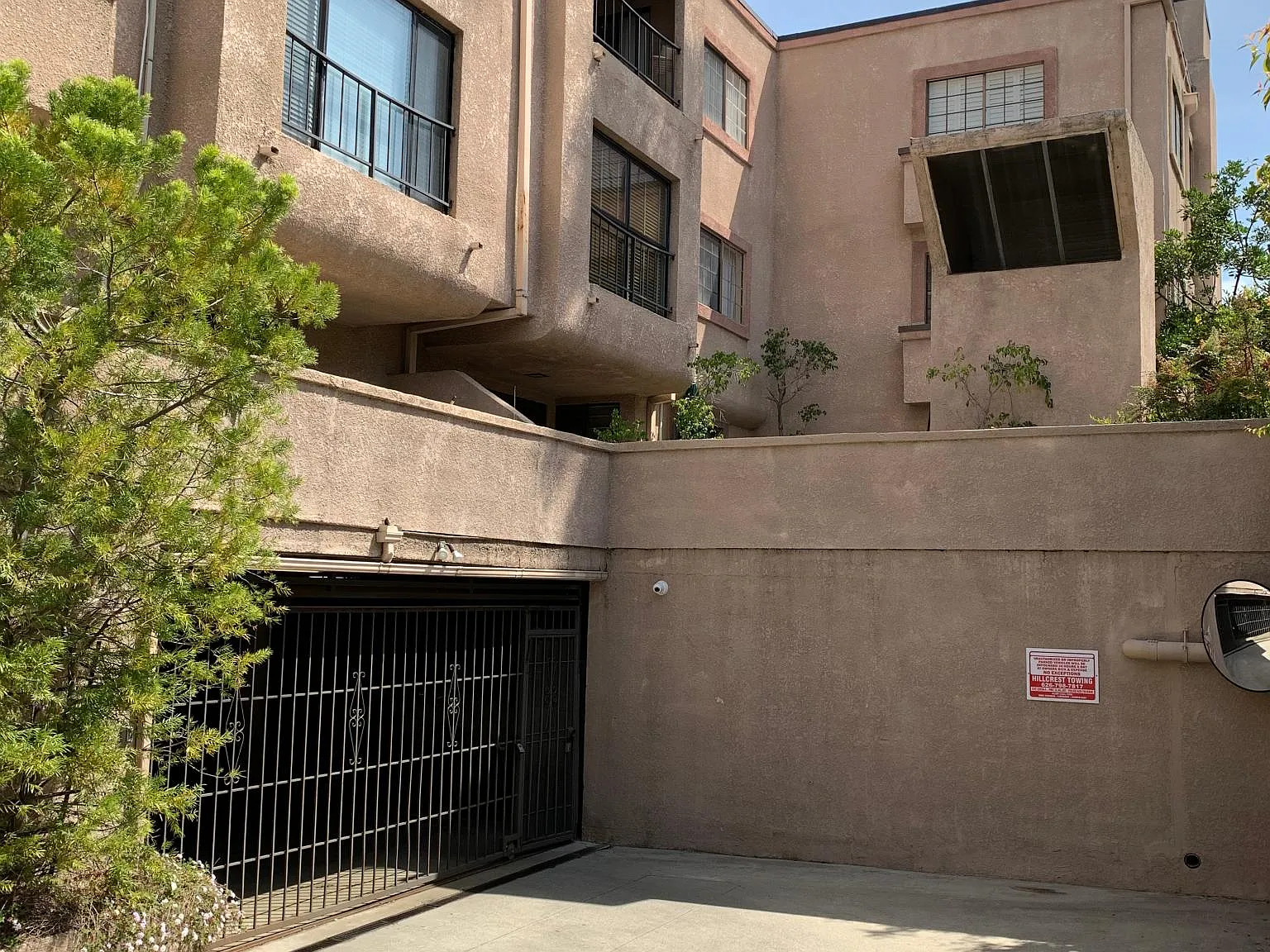2 bed, 1279 sqft, $3,400 — Photo 3