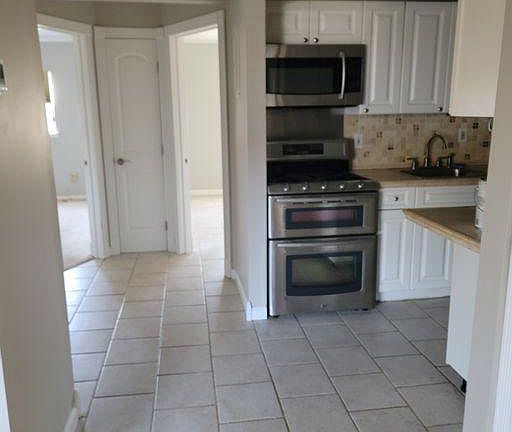 2nd image of 137 Pointe Cir N