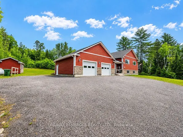 616 Barron Canyon Rd, Petawawa, ON K8A 6W7