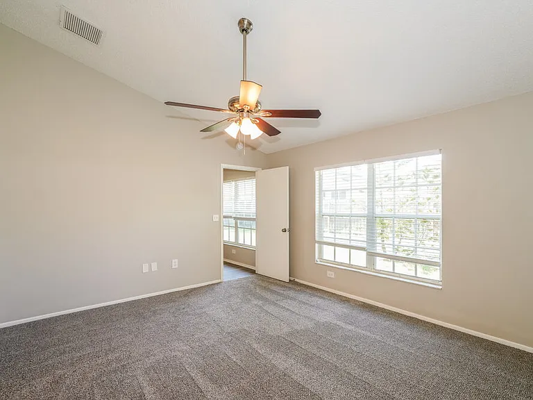 1434 Lakehurst Way — Photo 11