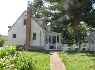 122 New St, Seneca, IL 61360