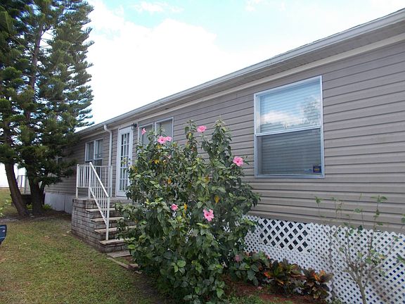 2nd image of 104 Algonquin Trl