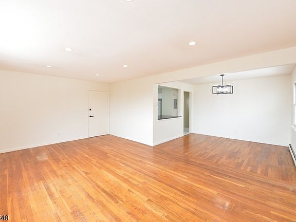 4th image of 100 Eastern Way