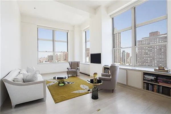 Rented by R New York | media 10