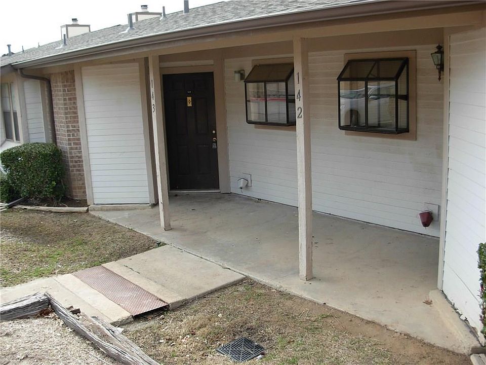2nd image of 143 Henry M Chandler Dr
