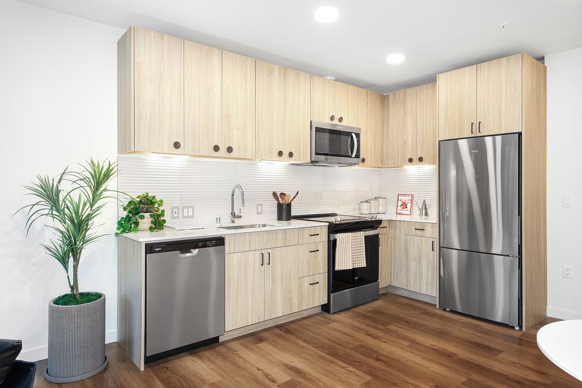 WestBuilding-Unit-W753.6