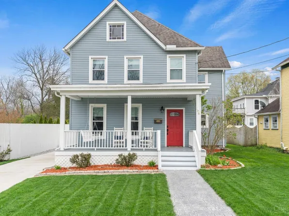 106 N 3rd St, Loveland, OH 45140