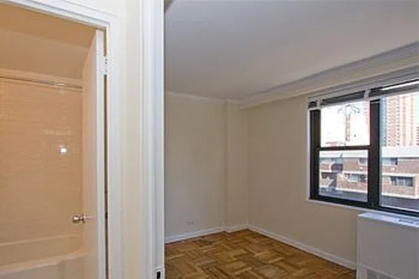 Rented by GoodRock Realty | media 8