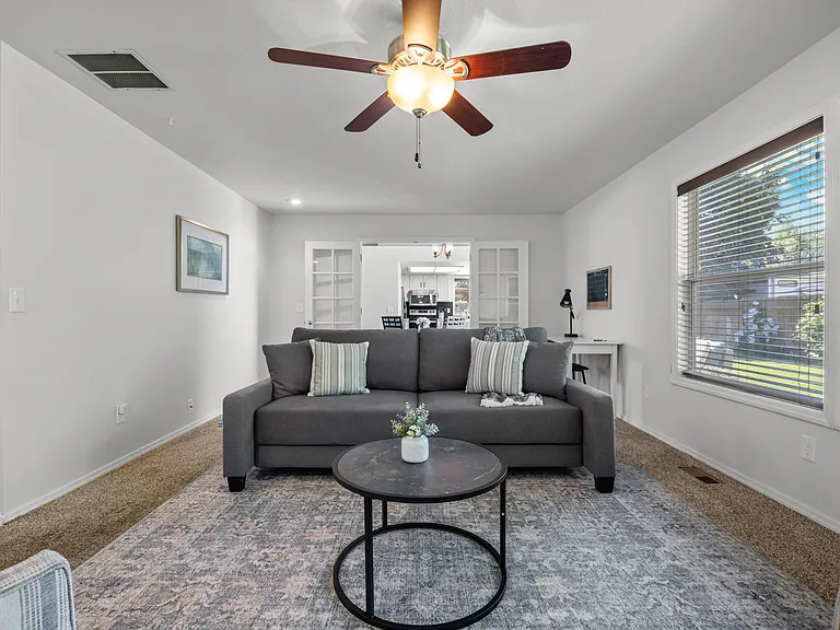 1528 E Falconrim Ct — Photo 31