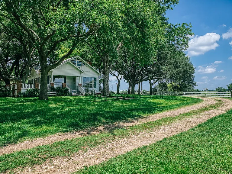 14808 Whitman Rd — Photo 29