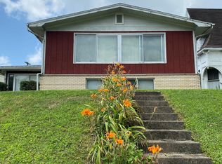918 S 8th St, Ironton, OH 45638