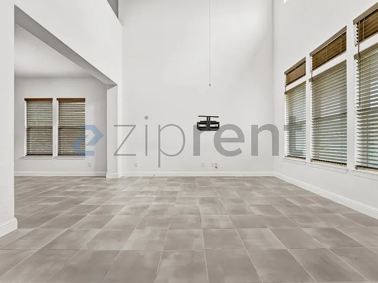 6405 Golden Bough Ln — Photo 24