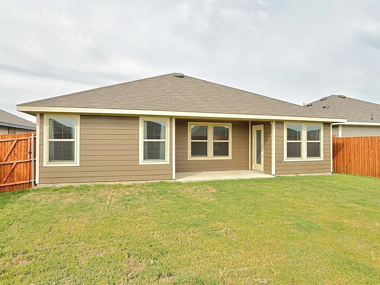 6517 Waterfall Ln — Photo 18