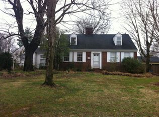 1528 Madison St, Clarksville, TN 37040