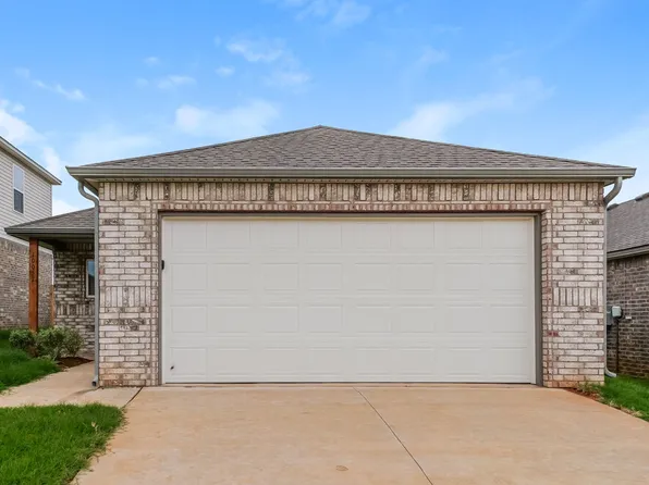 10057 Blackjack Rd, Yukon, OK 73099