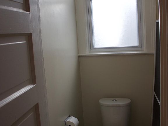 3rd image of 2113 Jones St