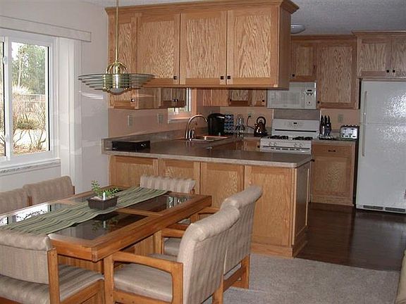 5th image of 11113 Pinewood Dr