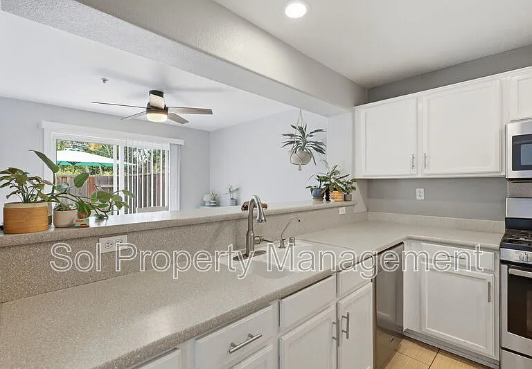 58 Del Rio Ct #1 — Photo 6