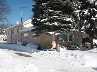 825 Prairie St, Aurora, IL 60506