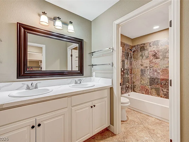 4153 Woodcrest Rd — Photo 25