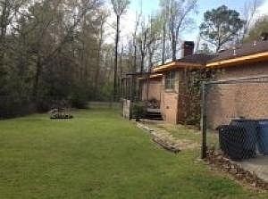 2nd image of 901 Ashley Cir