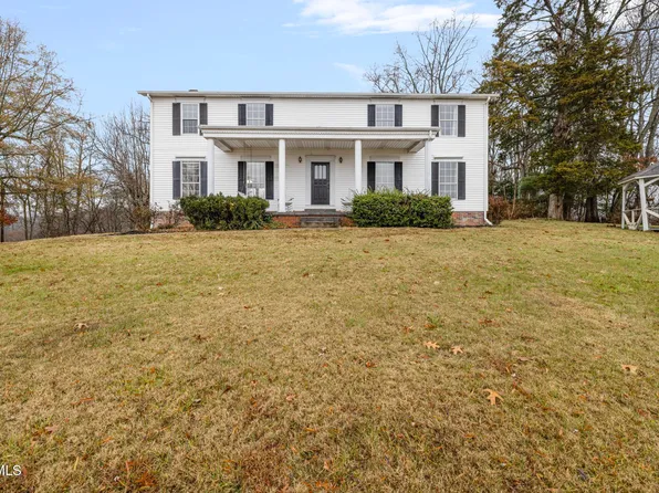 5034 Country Dr, Kingsport, TN 37664