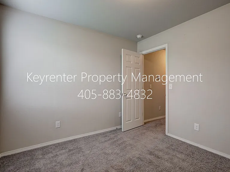 440 Fox Den Dr — Photo 12