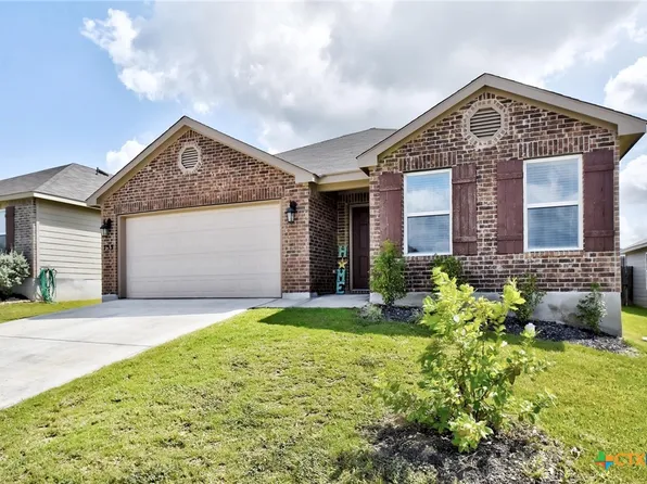 733 Peak Pl, Seguin, TX 78155