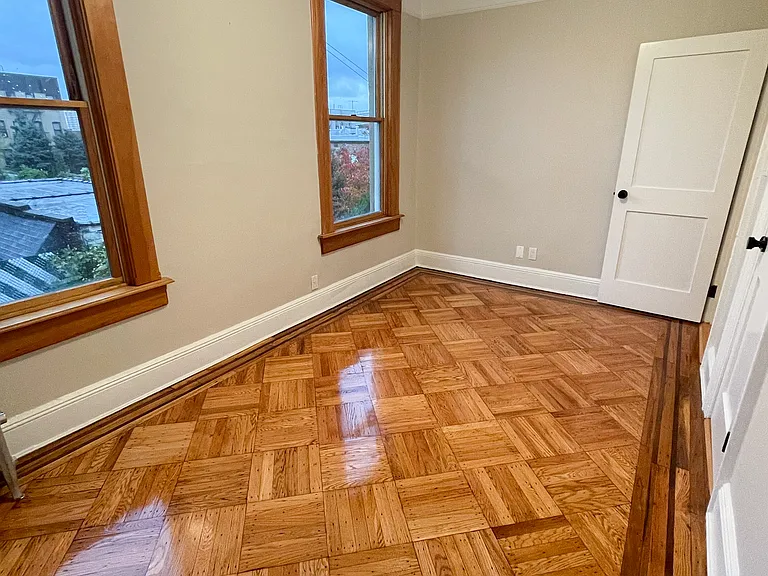 2407 19th St #2R — Photo 6