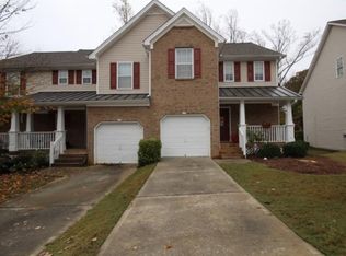 535 Fox Creek Xing, Woodstock, GA 30188