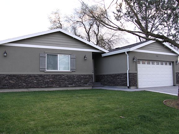 2nd image of 8466 Noel Dr