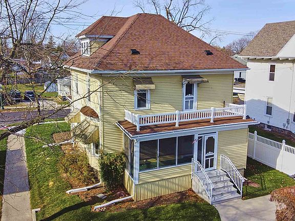 3rd image of 130 N Park Ave