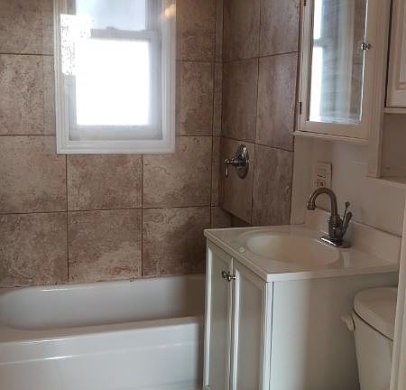 3rd image of 2355 W Grand Ave APT 2r