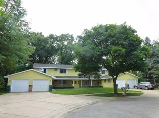 1375 Vineland Ct SE, Grand Rapids, MI