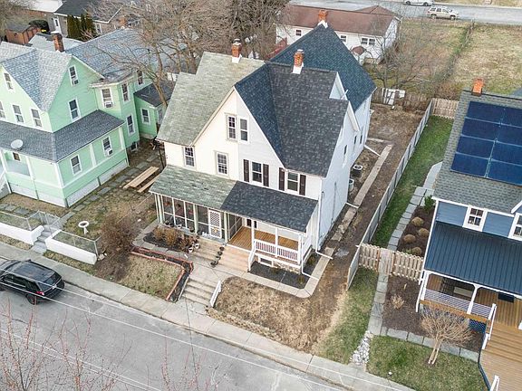 2nd image of 624 Front St