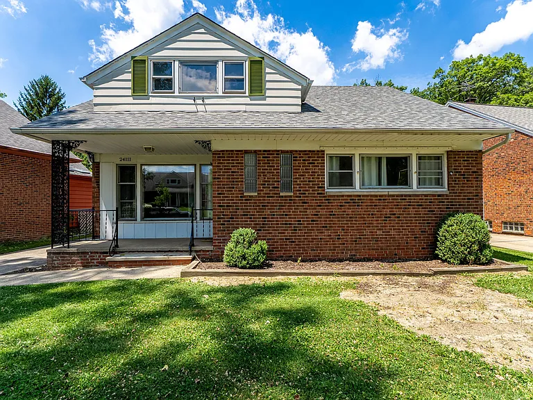 24111 Edgehill Dr — Photo 1
