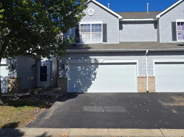 1339 Yorkshire Ln, Shakopee, MN 55379