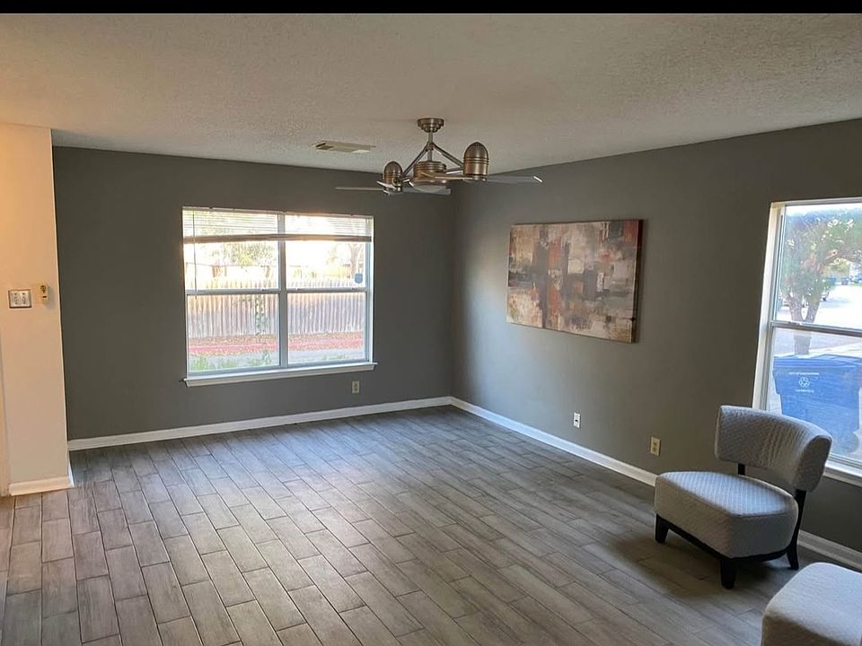 2nd image of 8839 Breezefield