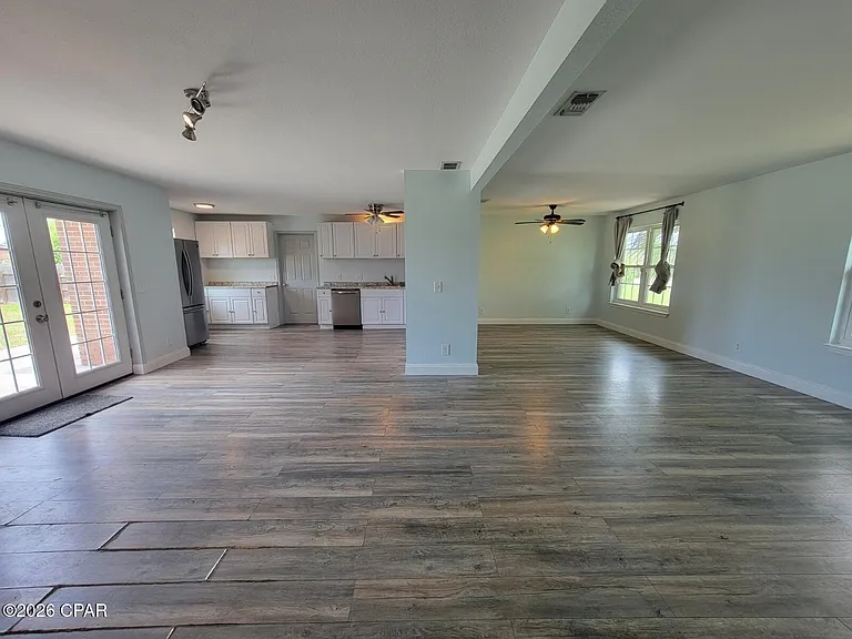 836 Miles Dr — Photo 10
