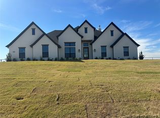 108 Blackstar Ln, Decatur, TX 76234