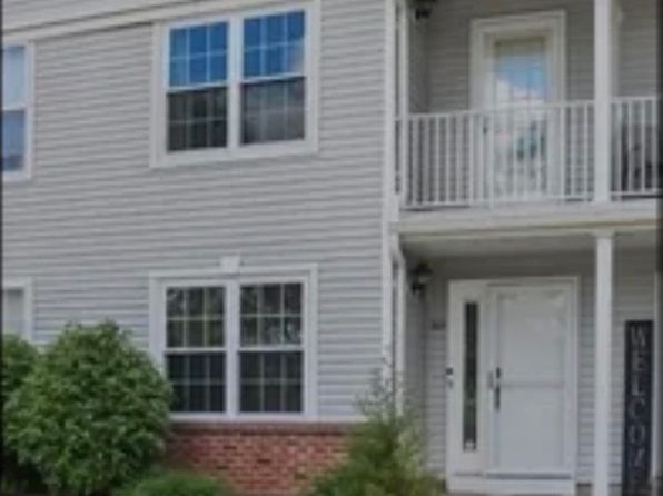 104 Hudson Ct #104