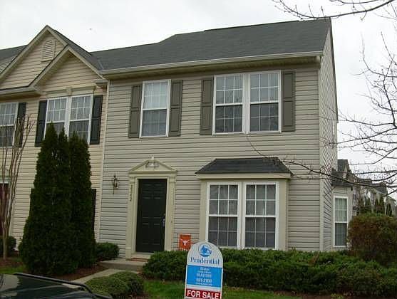 1st image of 2842 Queensland Dr