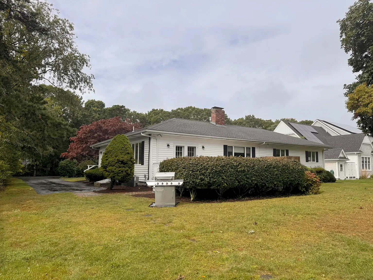 3 bed, 2.5 bath, 2003 sqft, $2,000 — Photo 2