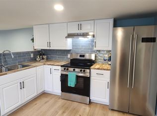 33 Debra Ct, Poughkeepsie, NY 12601