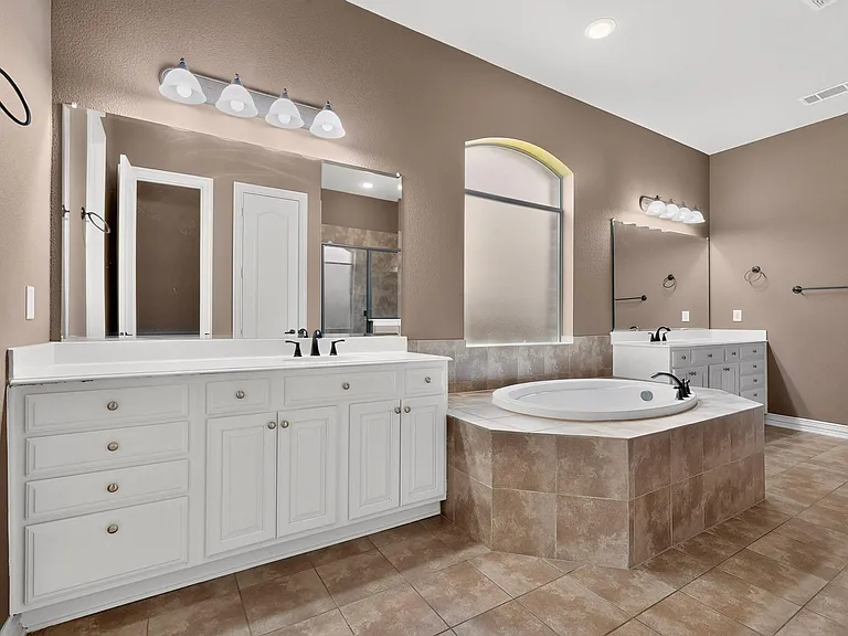 475 Fenwick Dr — Photo 19