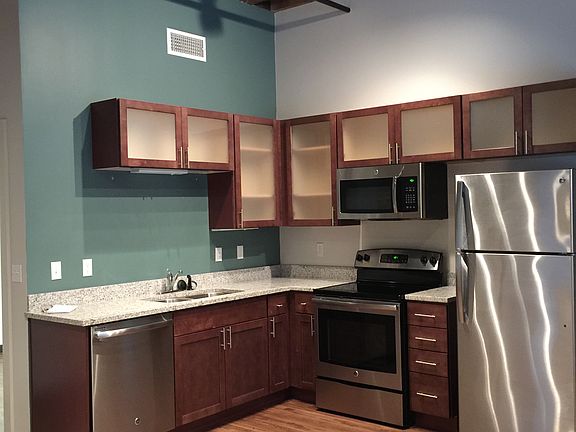 4th image of 401 S 2nd St APT B105