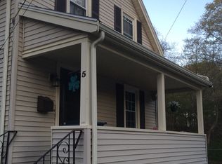 5 Webster Ct, Stoneham, MA 02180