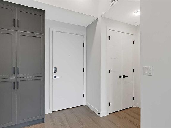 4th image of 3932 S University Ave NW #623